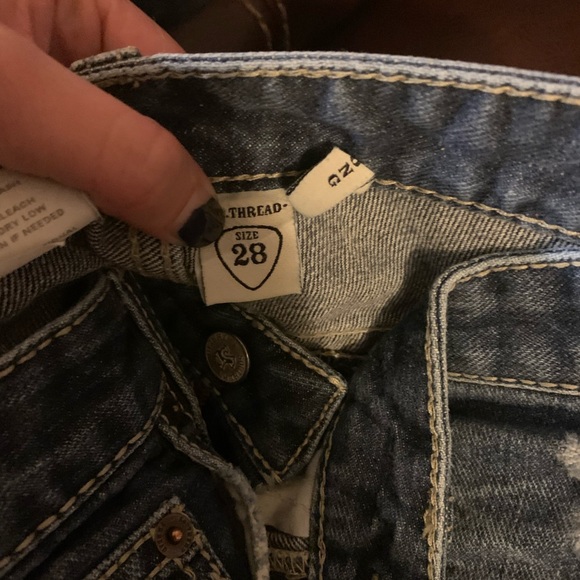 Southern Thread - Picture 2 of 2